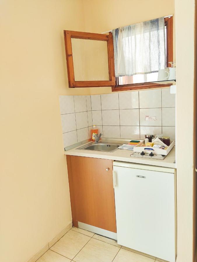 Celeste Golden Beach Криси Амудия Екстериор снимка