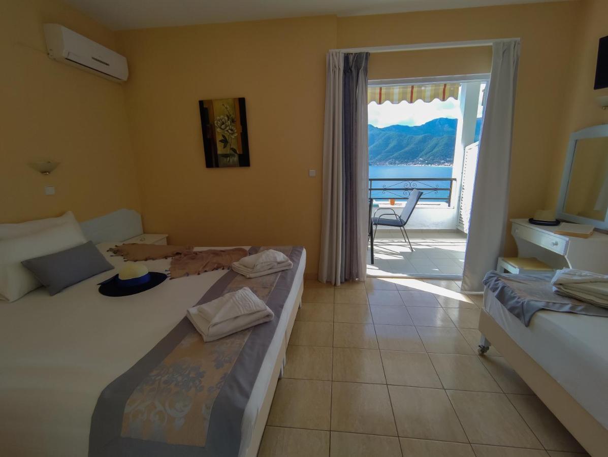 Celeste Golden Beach Криси Амудия Екстериор снимка