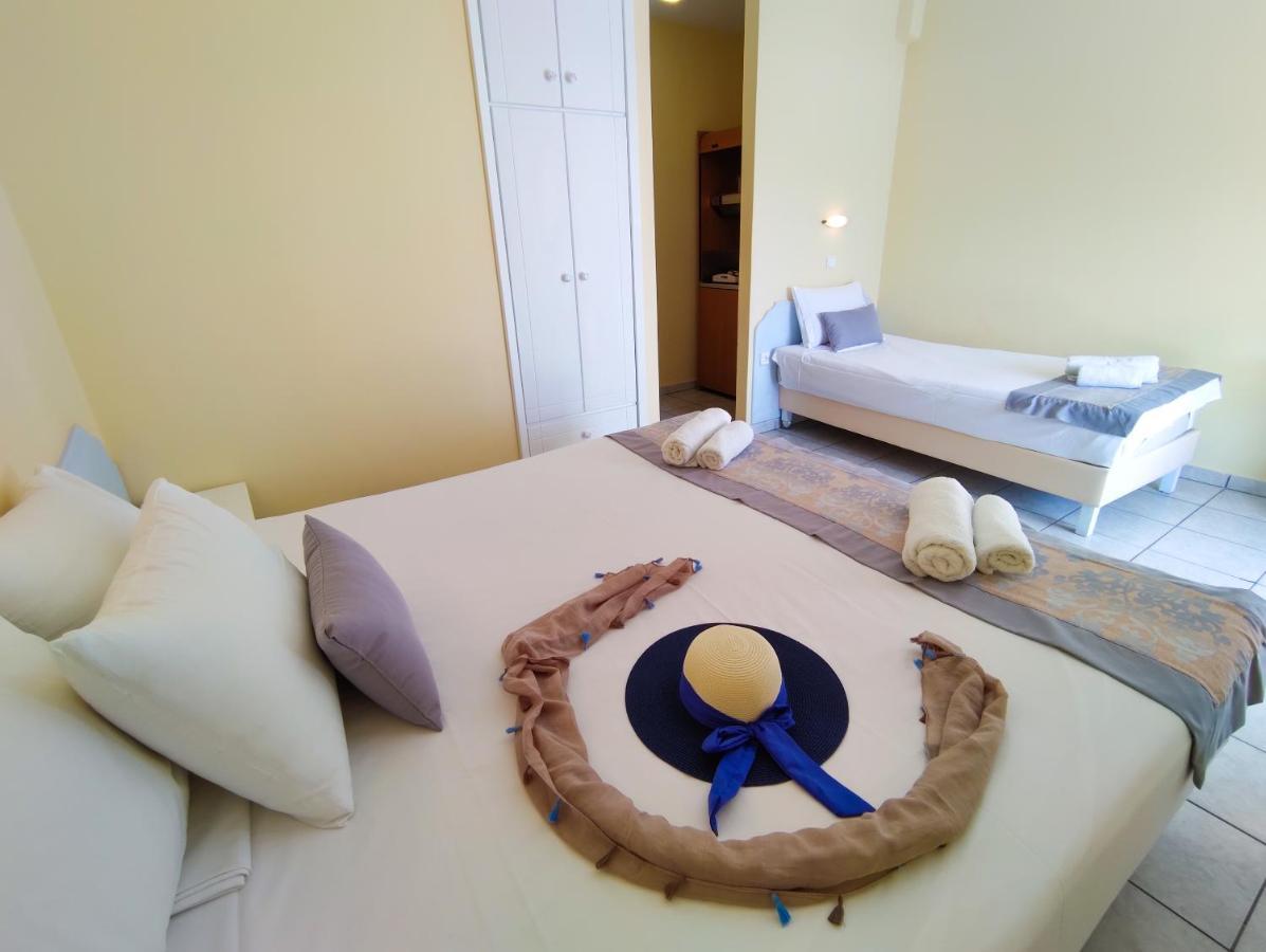 Celeste Golden Beach Криси Амудия Екстериор снимка